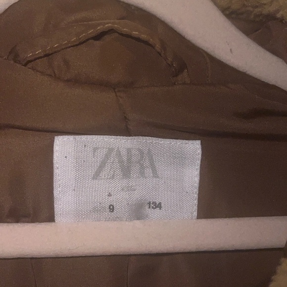 Zara girls jacket, size 9. - Picture 4 of 5